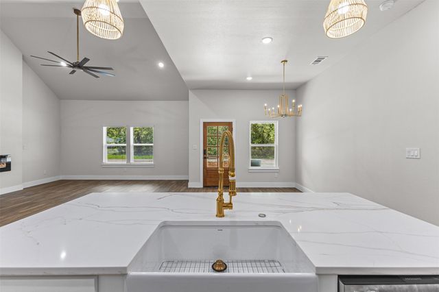 113 Nina Street, Mabank, TX 75156