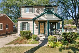 5656 Monroe Street, Dearborn Heights, MI 48125