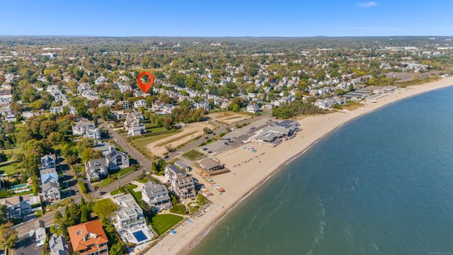 450 Penfield Road, Fairfield, CT 06824