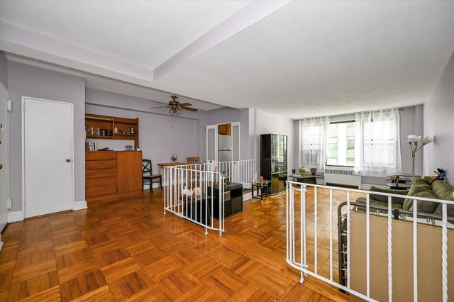 98-51 64 Avenue 2C, Rego Park, NY 11374