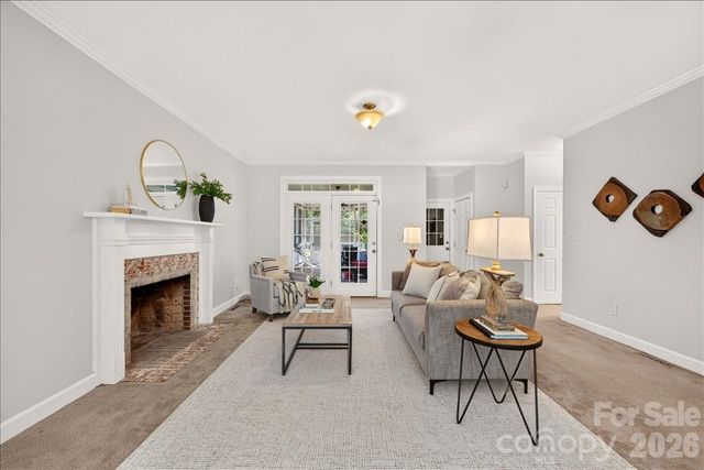 6912 Foxglove Drive, Charlotte, NC 28226