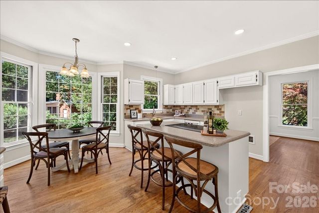 6912 Foxglove Drive, Charlotte, NC 28226