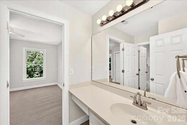 6912 Foxglove Drive, Charlotte, NC 28226