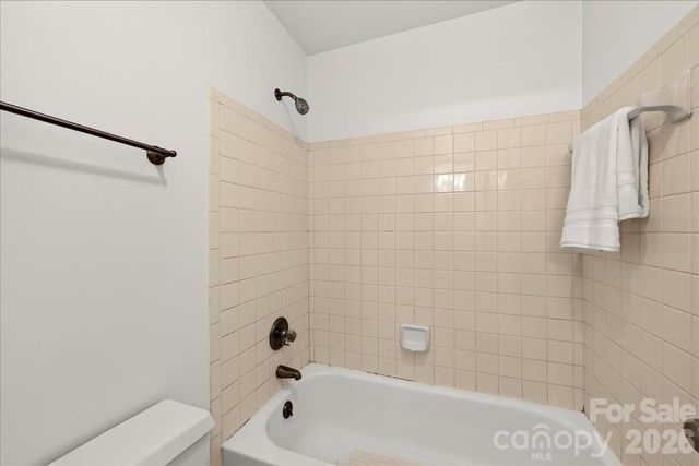 6912 Foxglove Drive, Charlotte, NC 28226
