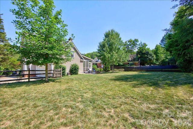 6912 Foxglove Drive, Charlotte, NC 28226