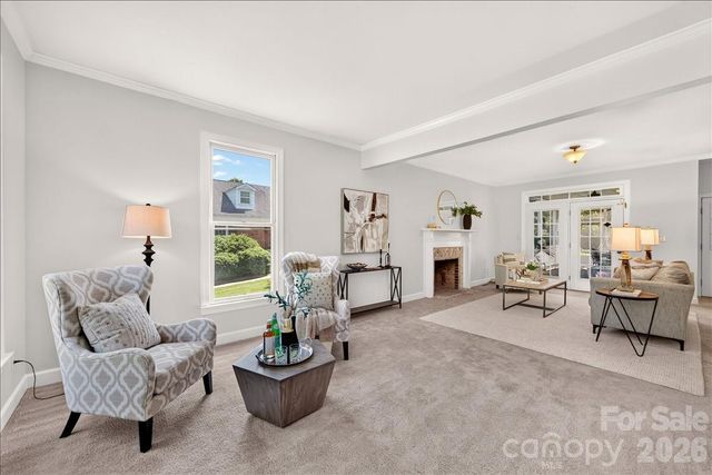6912 Foxglove Drive, Charlotte, NC 28226