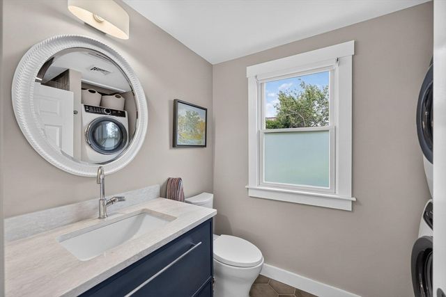 17 Carnes Lane Unit 2, Provincetown, MA 02657