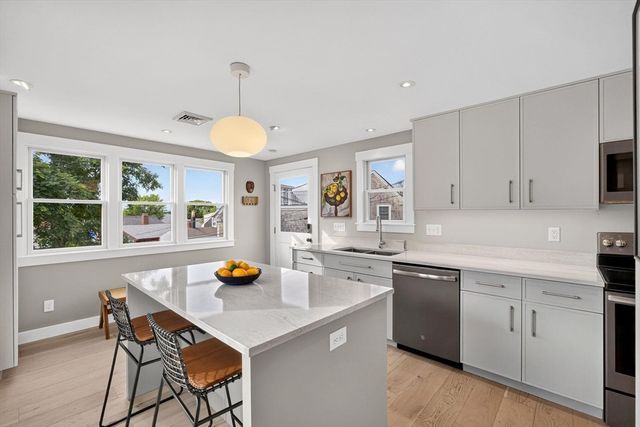 17 Carnes Lane Unit 2, Provincetown, MA 02657