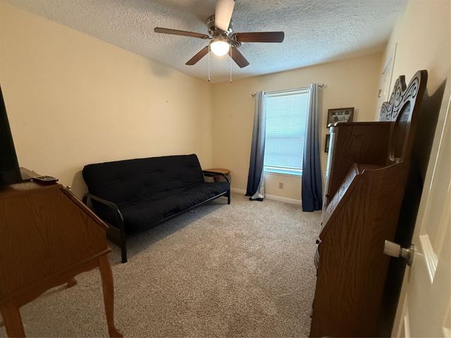 51 E Oakridge Drive, Point Blank, TX 77364