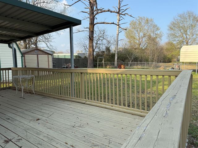 51 E Oakridge Drive, Point Blank, TX 77364