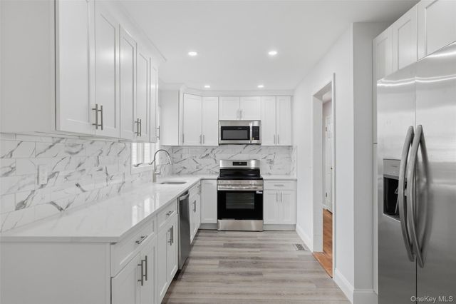 4146 new york Avenue, Island Park, NY 11558