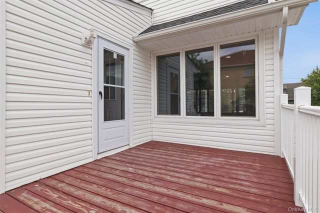 4146 new york Avenue, Island Park, NY 11558