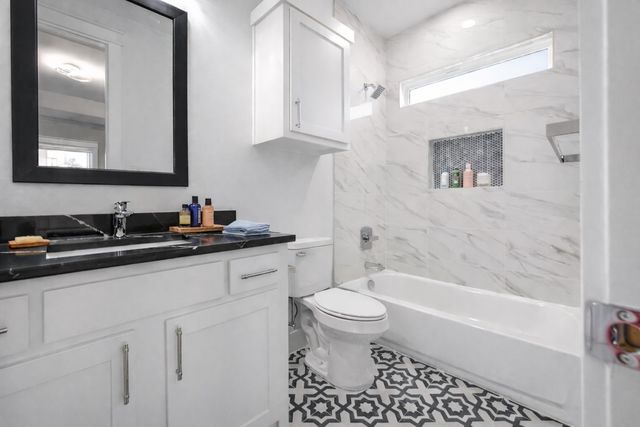 3105 Crossman Avenue, Dallas, TX 75212