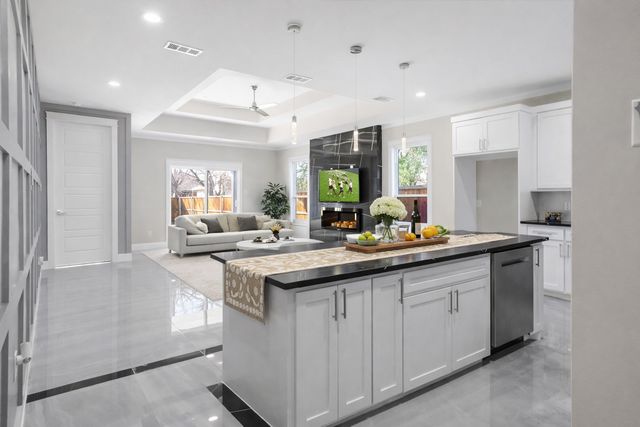 3105 Crossman Avenue, Dallas, TX 75212