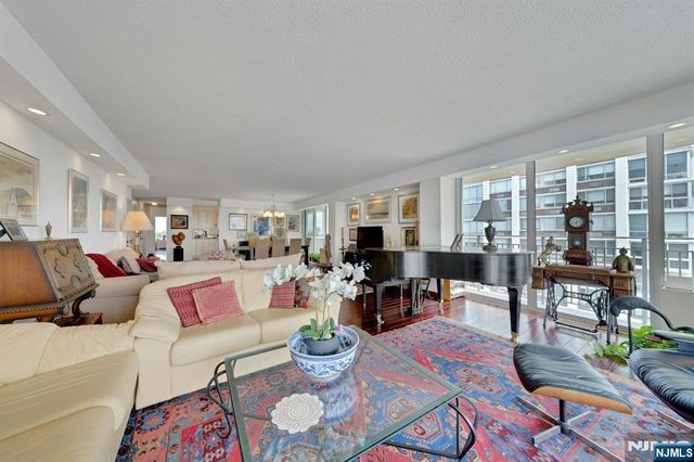 1530 Palisade Avenue 10F, Fort Lee, NJ 07024