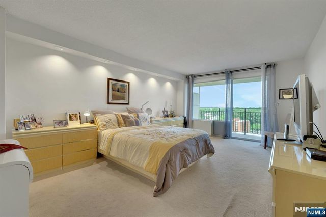 1530 Palisade Avenue 10F, Fort Lee, NJ 07024