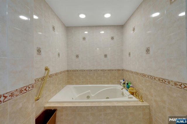 1530 Palisade Avenue 10F, Fort Lee, NJ 07024