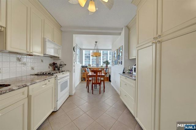 1530 Palisade Avenue 10F, Fort Lee, NJ 07024