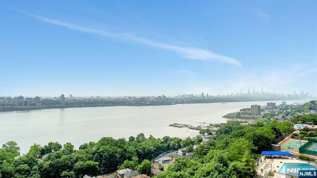1530 Palisade Avenue 10F, Fort Lee, NJ 07024