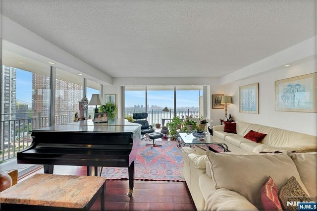 1530 Palisade Avenue 10F, Fort Lee, NJ 07024