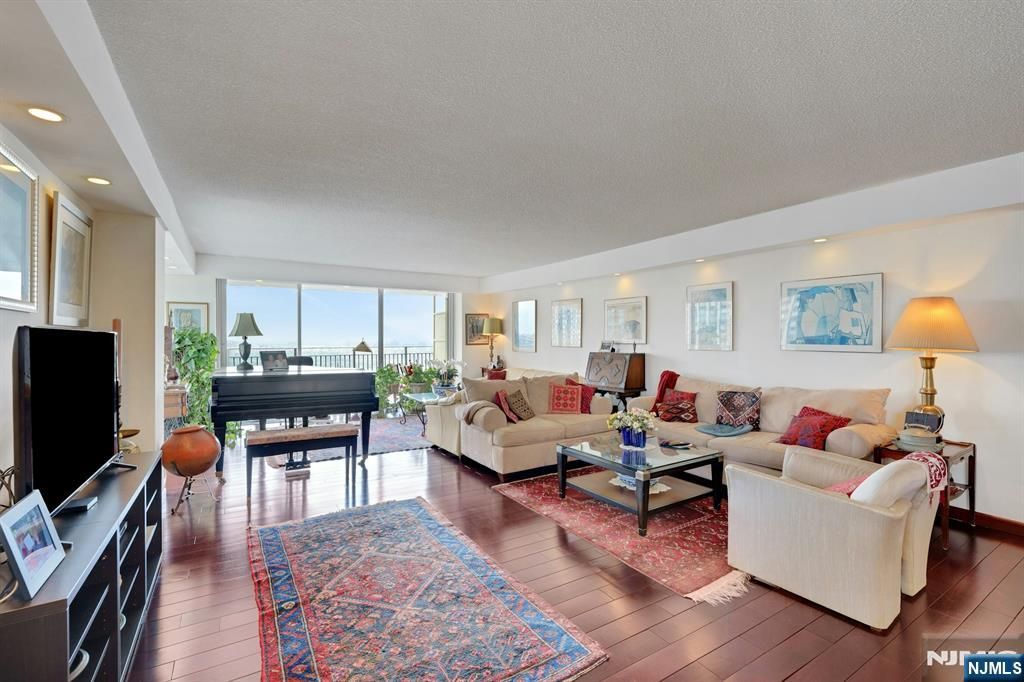1530 Palisade Avenue 10F, Fort Lee, NJ 07024