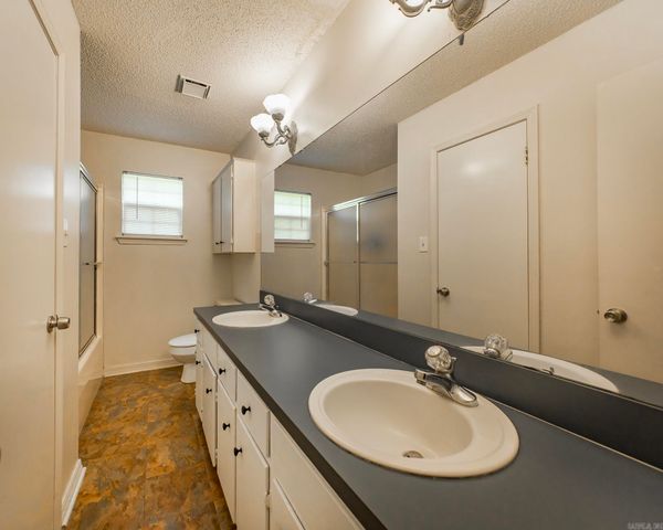 1809 Applewood Cove Street, Beebe, AR 72012