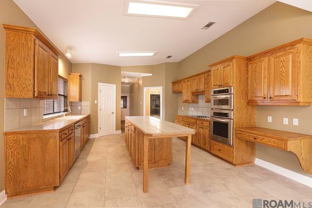 6234 Krista Ln, Baton Rouge, LA 70808