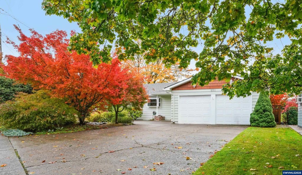 936 Kingwood Dr NW, Salem, OR 97304