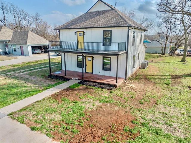 705 E Springer Avenue, Guthrie, OK 73044