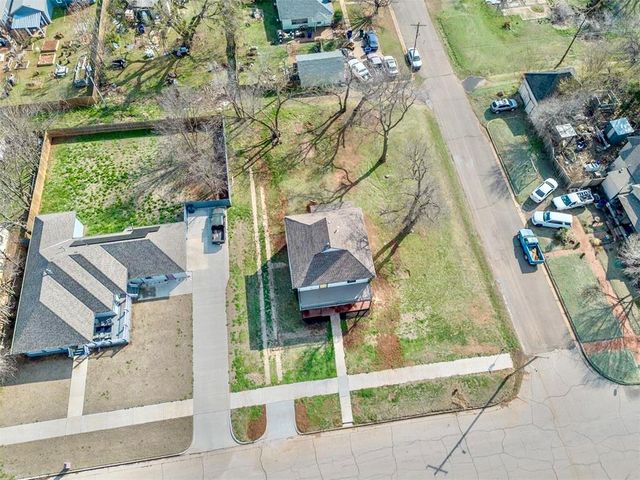 705 E Springer Avenue, Guthrie, OK 73044