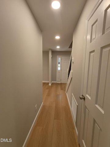 101 Flora Mcdonald Lane, Cary, NC 27511