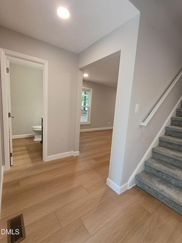 101 Flora Mcdonald Lane, Cary, NC 27511