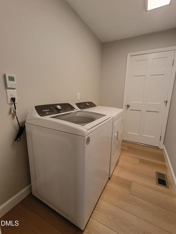 101 Flora Mcdonald Lane, Cary, NC 27511