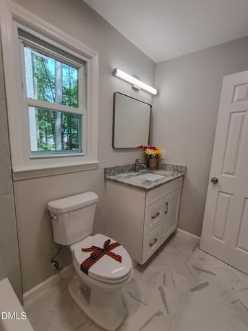 101 Flora Mcdonald Lane, Cary, NC 27511