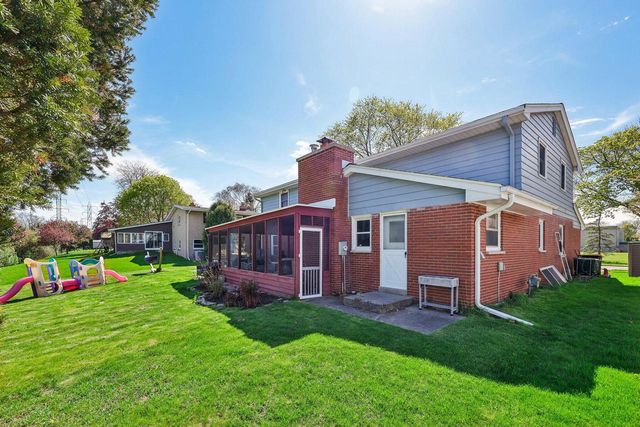 2750 Park DRIVE, Wauwatosa, WI 53222