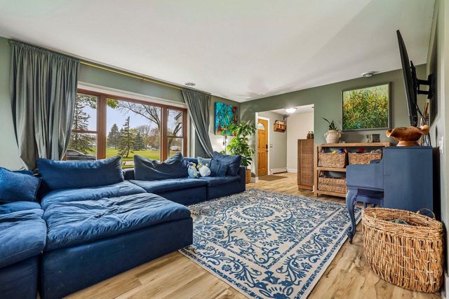 2750 Park DRIVE, Wauwatosa, WI 53222