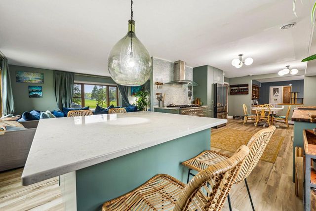 2750 Park DRIVE, Wauwatosa, WI 53222