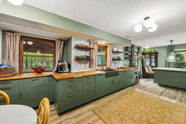 2750 Park DRIVE, Wauwatosa, WI 53222