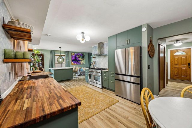 2750 Park DRIVE, Wauwatosa, WI 53222