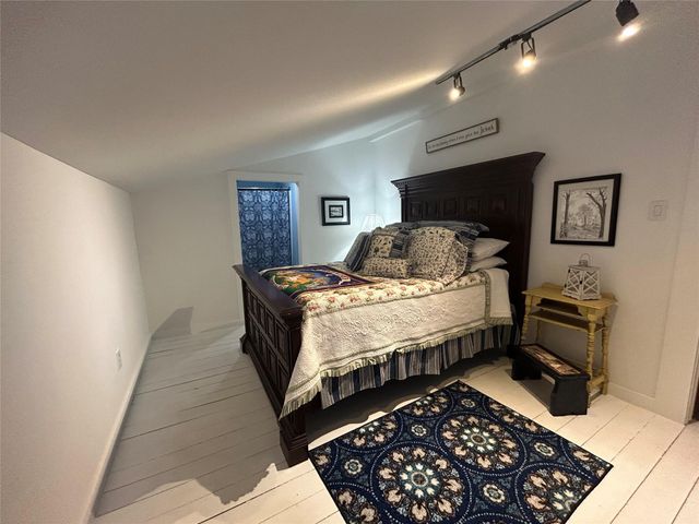 111 S Masonic Street, Bellville, TX 77418