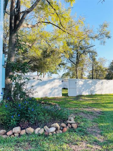 111 S Masonic Street, Bellville, TX 77418