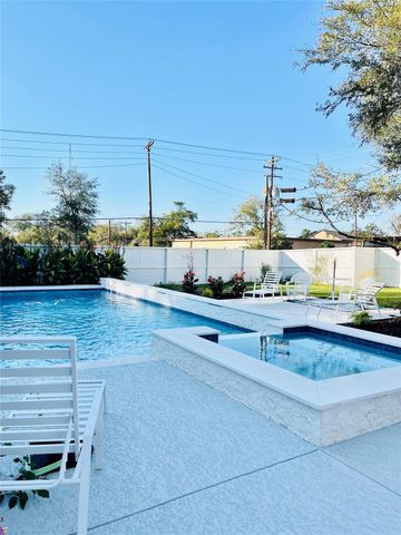 111 S Masonic Street, Bellville, TX 77418