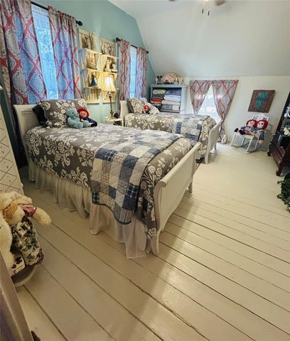 111 S Masonic Street, Bellville, TX 77418