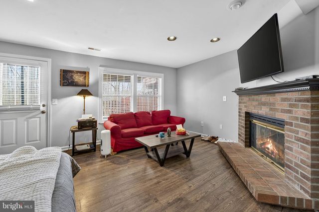 14632 WOODSPRING CT, Centreville, VA 20120