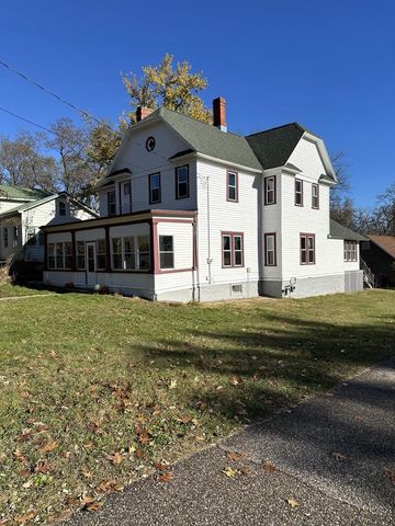 412 S Main Street, Necedah, WI 54646