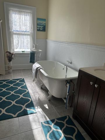 412 S Main Street, Necedah, WI 54646