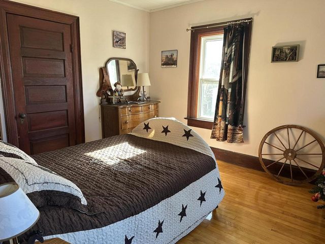 412 S Main Street, Necedah, WI 54646