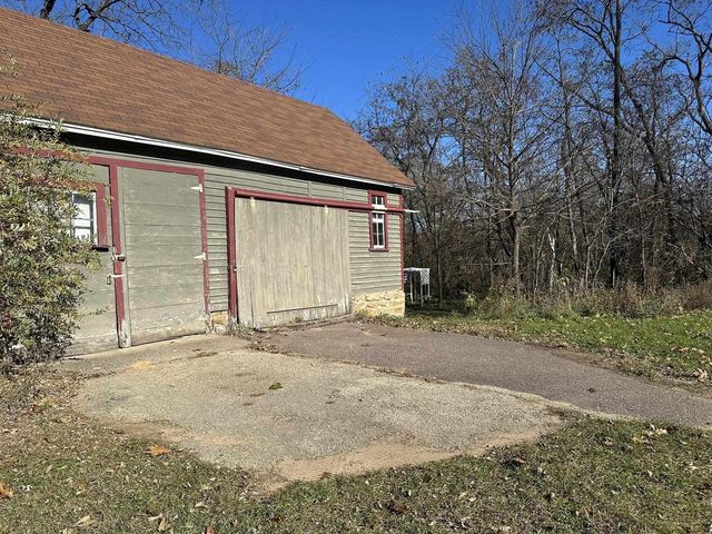 412 S Main Street, Necedah, WI 54646