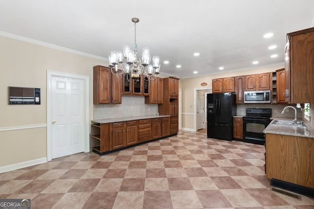 708 Robert Way, Powder Springs, GA 30127