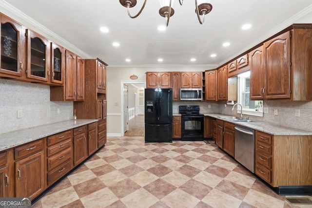 708 Robert Way, Powder Springs, GA 30127